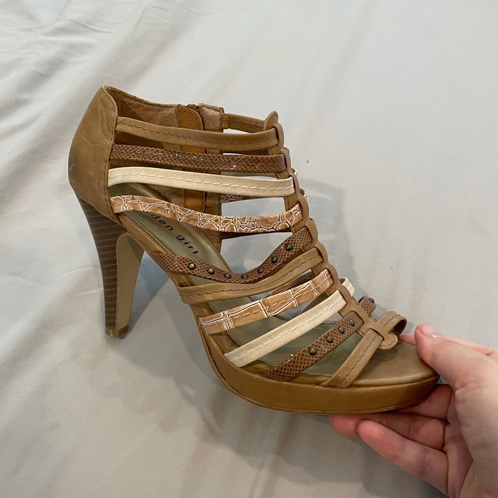 Faux Snakeskin Strappy Heel Madden Girl 8.5